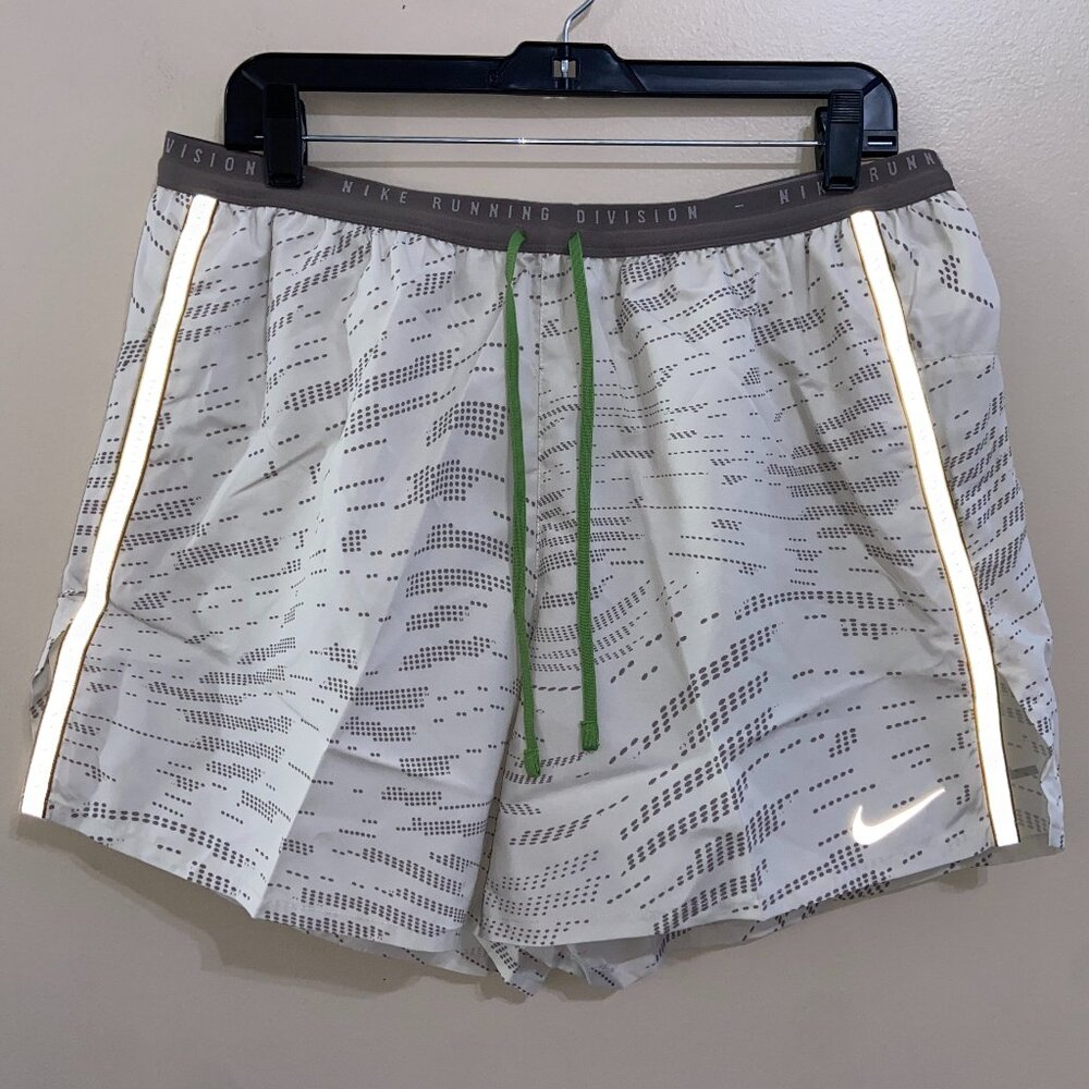 Nike Running Division Stride 5" Brief-Lined Shorts Light Bone XL DM4767-072 NEW